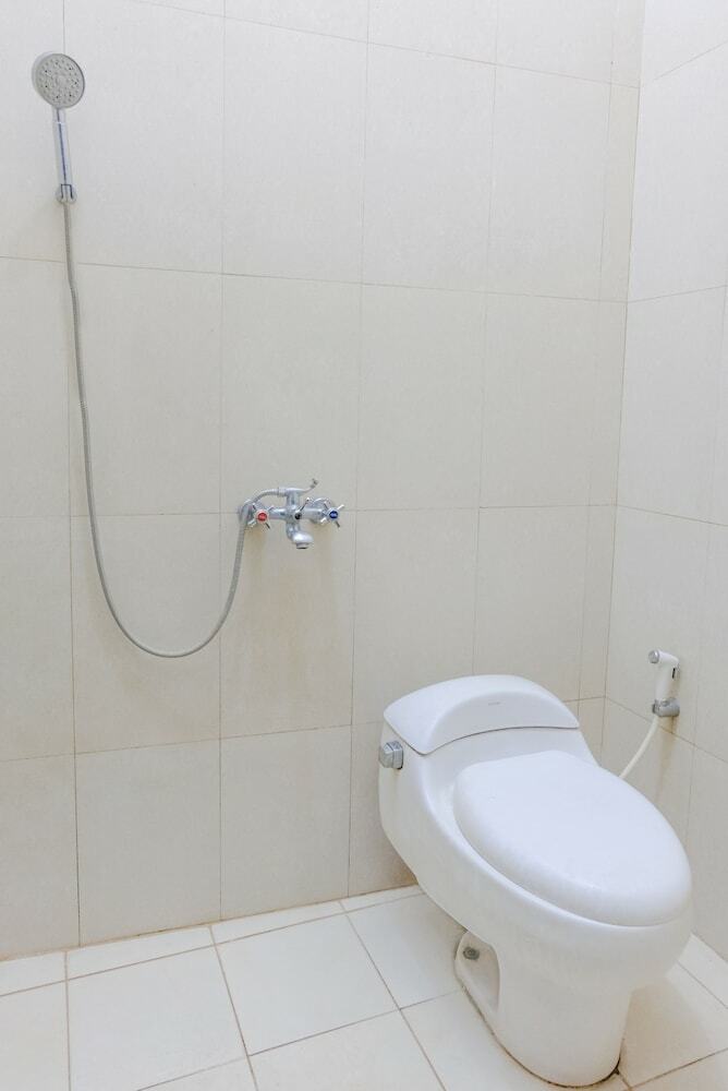 Hotel Oyo 778 Guest House Amalia Malang