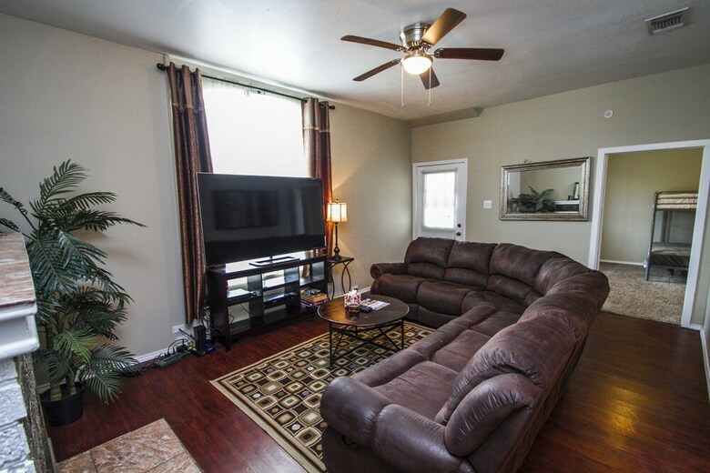Florida St Nice Remodeled 3br/2ba Near Downtown