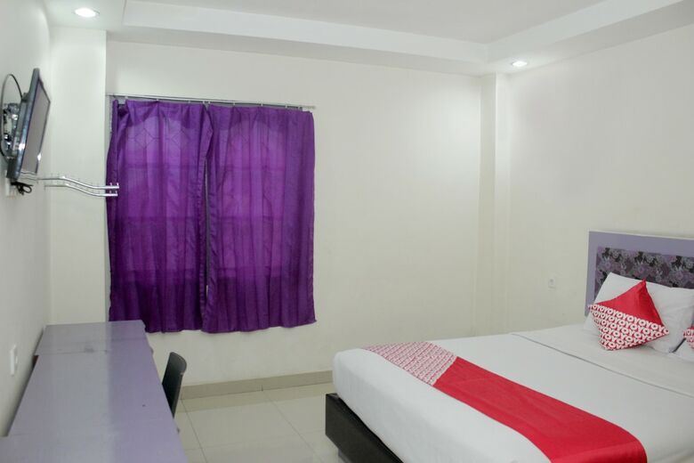 Oyo 844 Surya Hotel