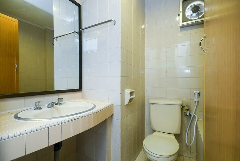 Hotel Oyo 989 Ostay Inn