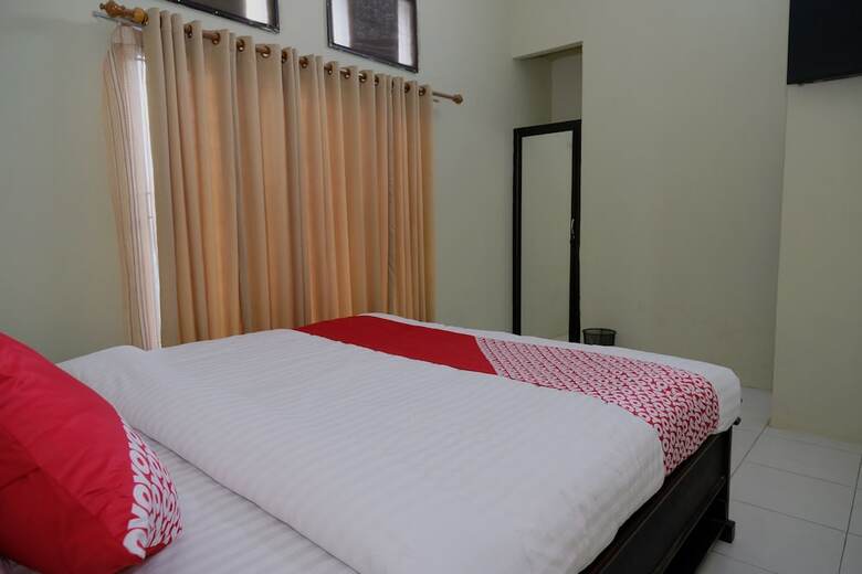 Hotel Oyo 752 Abz Guest House