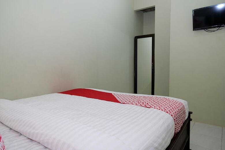 Hotel Oyo 752 Abz Guest House