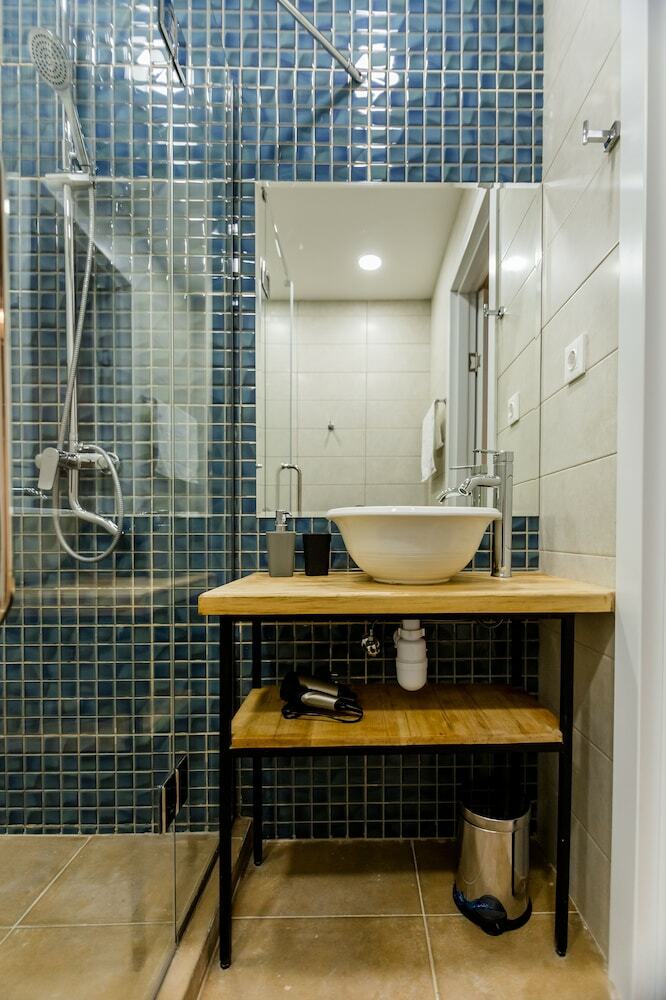 Ninoshvili Apartments By Picnic
