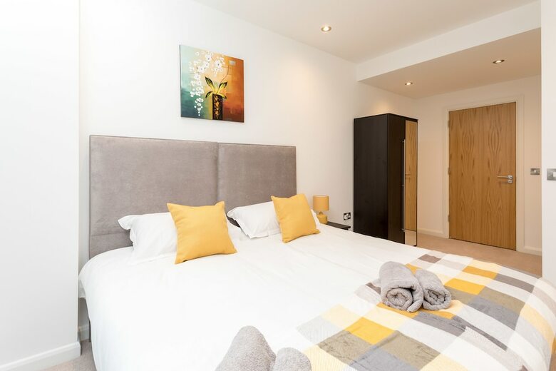 Cdp Apartments East Croydon