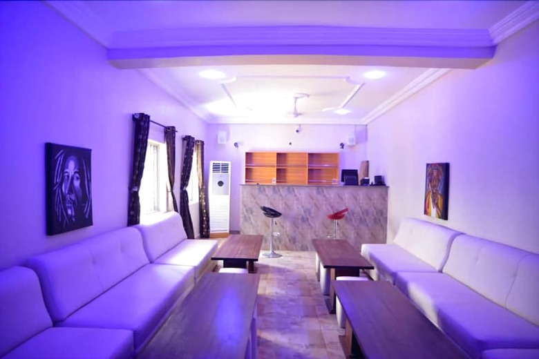 Seth Hotel