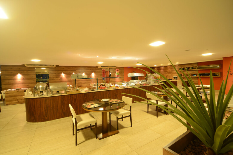 Indai� Park Hotel