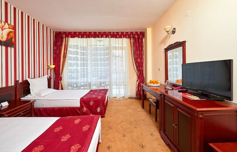 Hotel Complex Karolina
