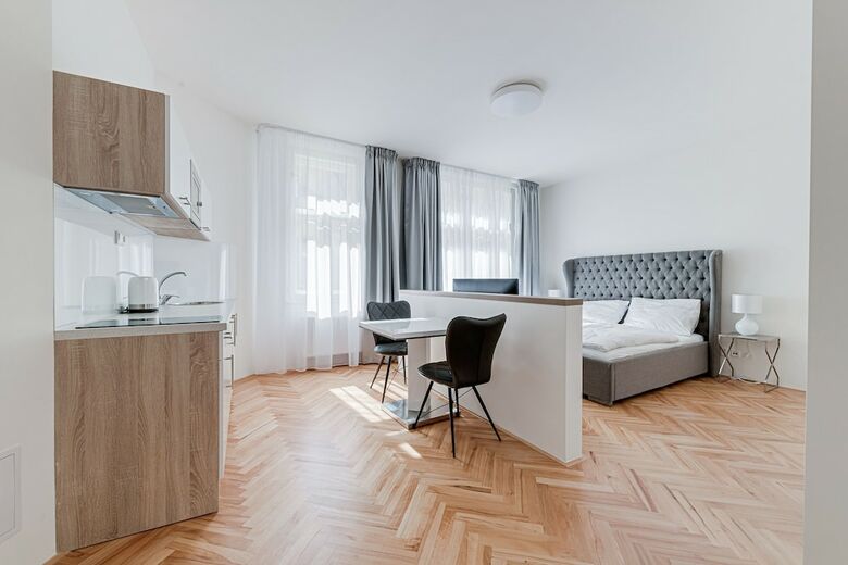 Gold Art Apartments