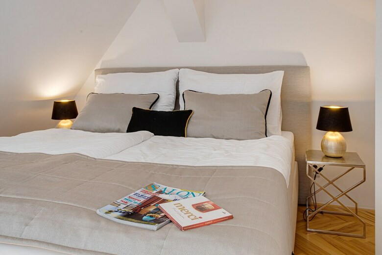 Gold Art Apartments