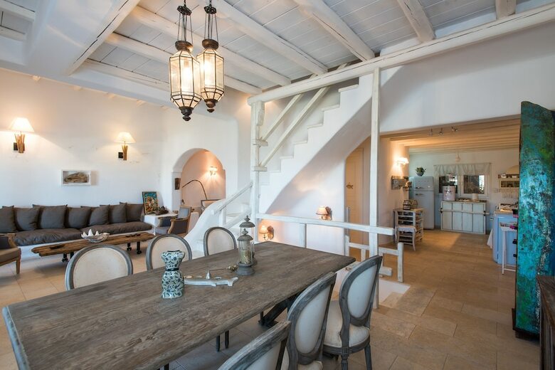 Beautiful Villa At Panormos