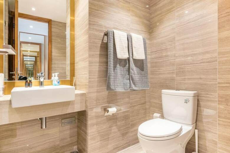 Tianjin G Hotel
