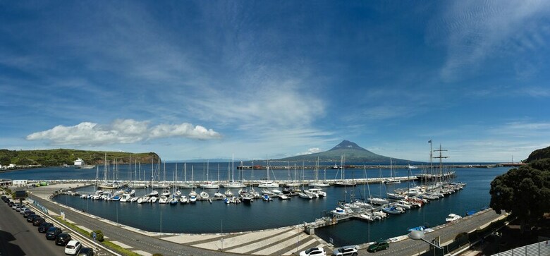 Bed & Breakfast Internacional Azores Boutique