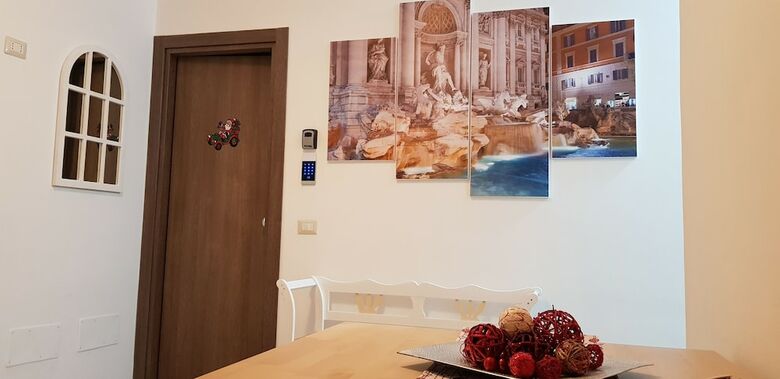 Hotel House In Rome