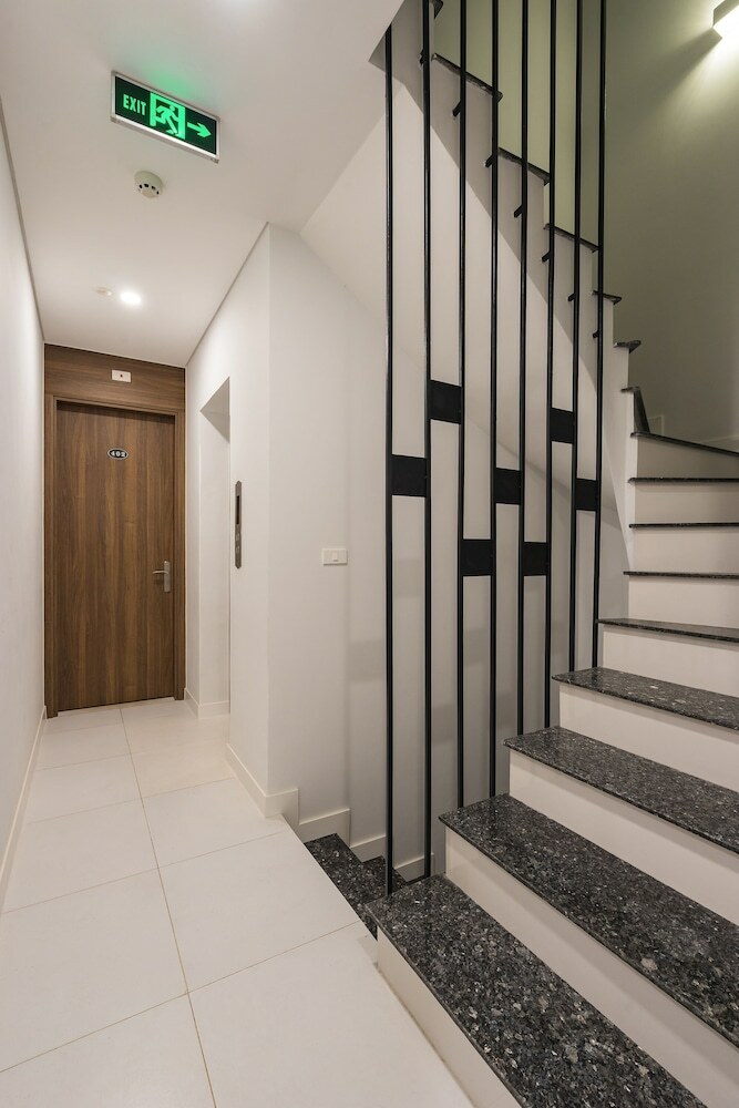 Narcissus Apartment