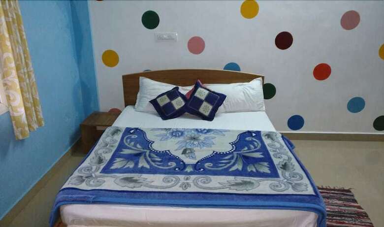 Hotel Iroomz Shanthana Residency