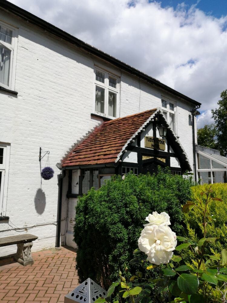Tudor Lodge Hotel