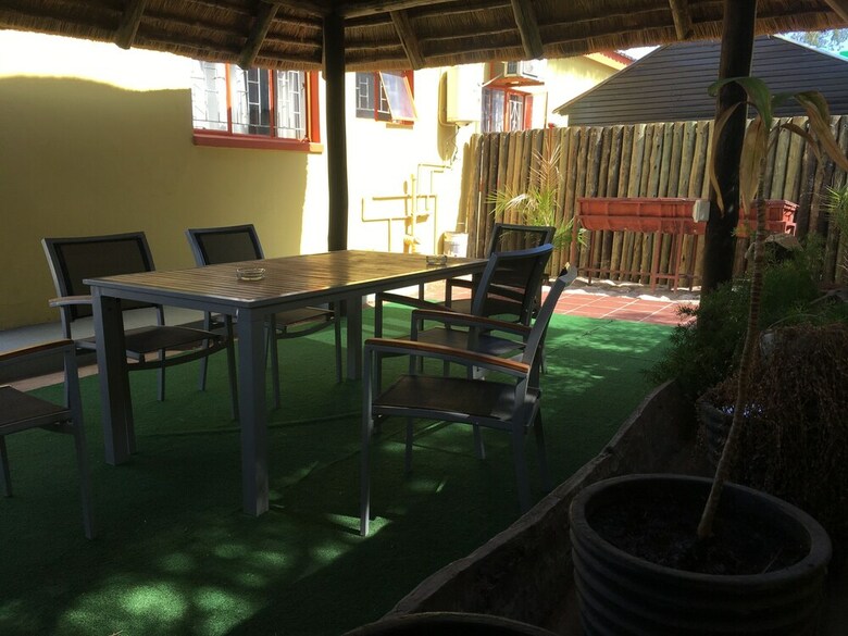 Hotel Pleassure Suites
