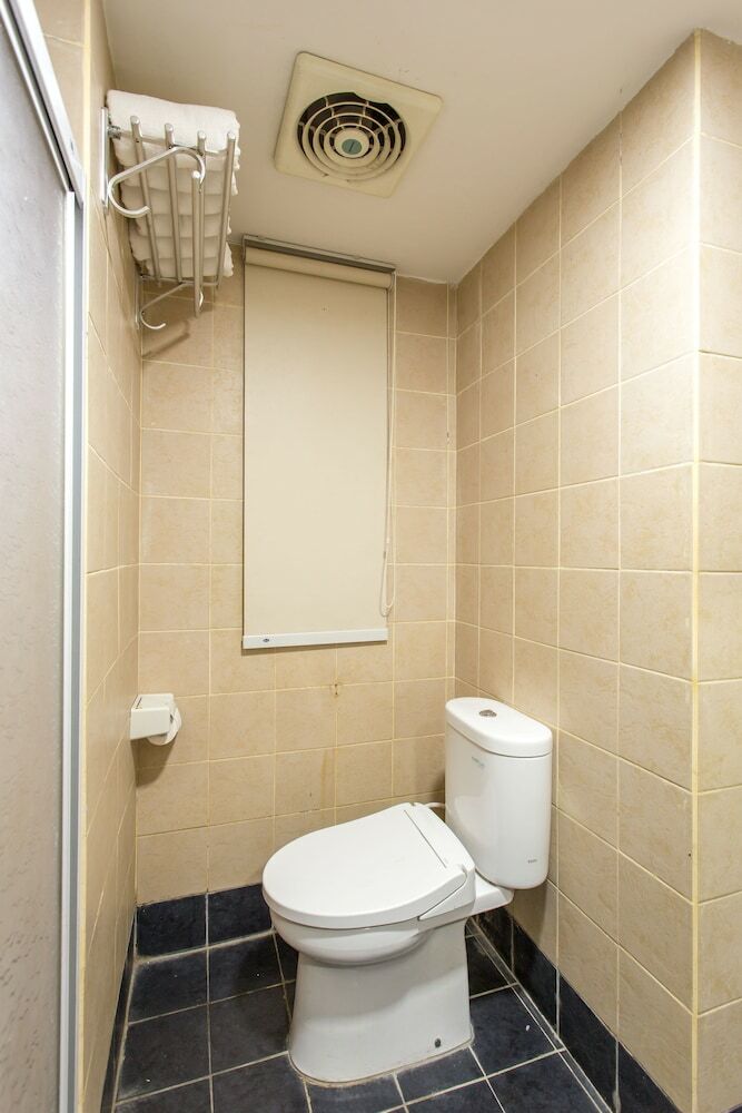 Capital O 769 City Hotel