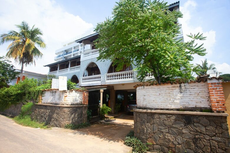 Hotel Yoho Ivory Inn