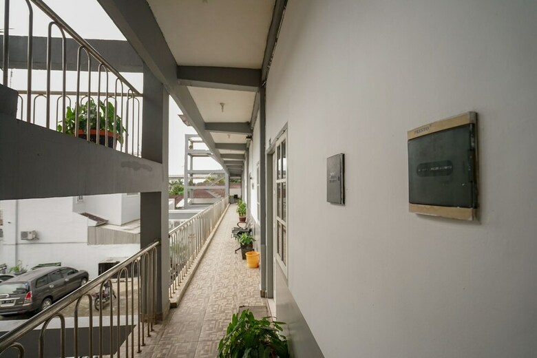 Hotel Oyo 699 Amelia Kost