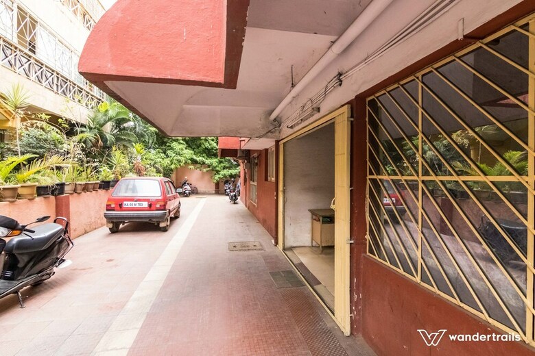 Luxury Apartment In Indiranagar