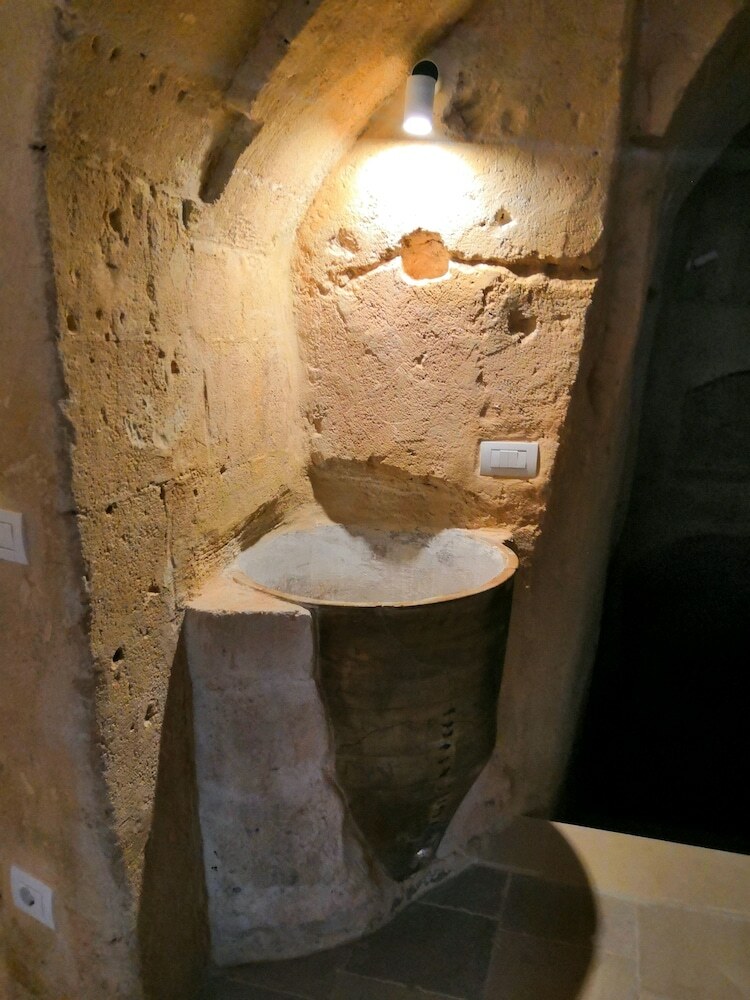 Aque Cave - Le Grotte Del Caveoso