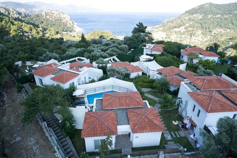 Alya Piynar Villa