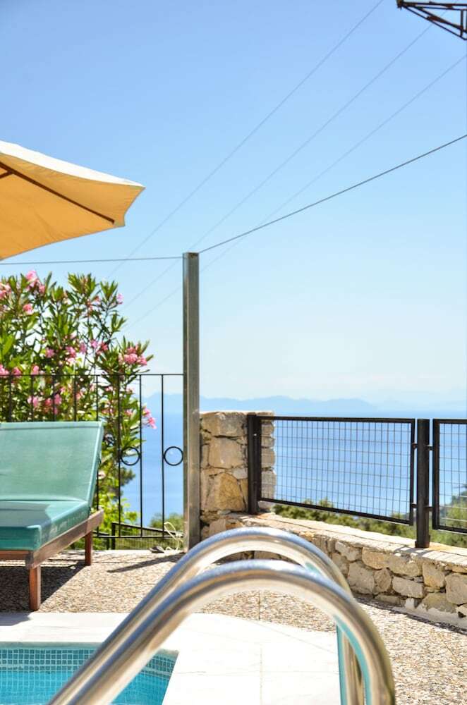 Alya Piynar Villa