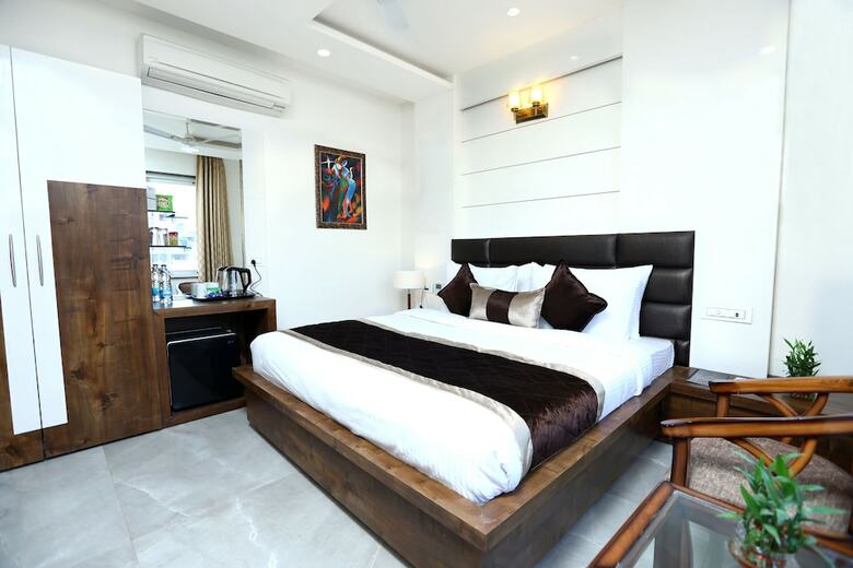 Hotel Amritsar Grand