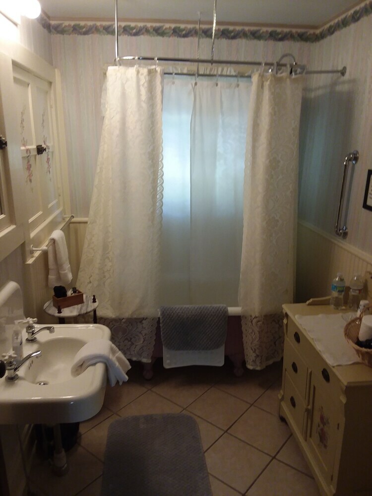 Bed & Breakfast Avery On Prospect Hill Guest House
