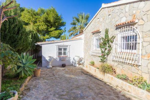 Abahana Villa Gering