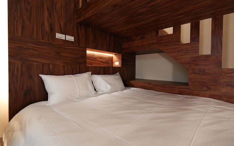 Hotel Pin House II