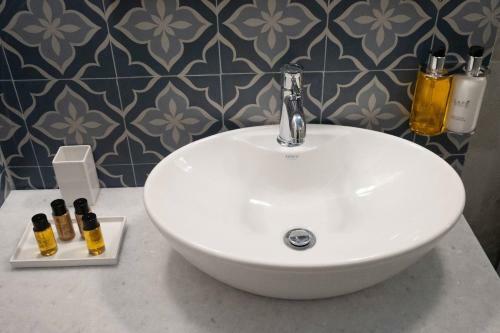 Aparthotel Athenian Yard Suites
