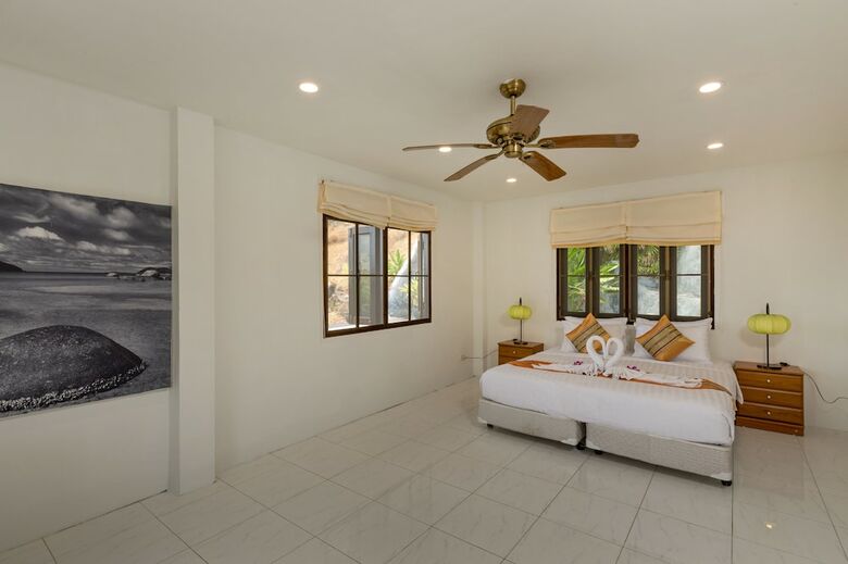 Grand Pool Villa