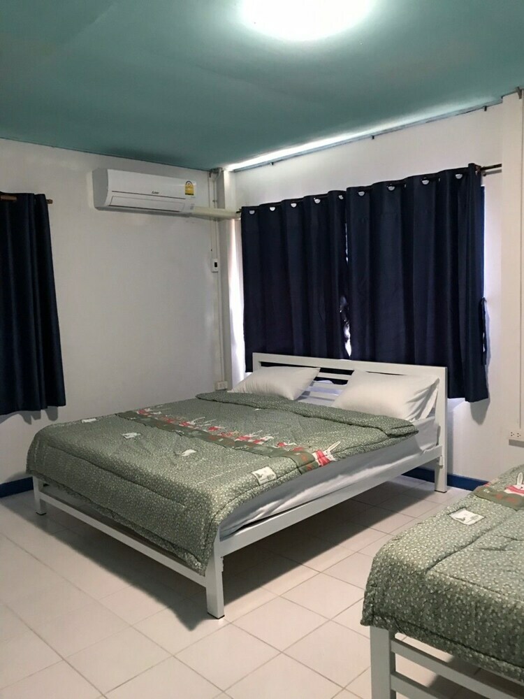 Hotel J Room Bangsaen