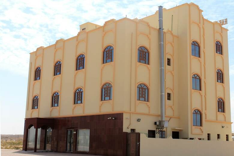 Oyo 107 Ras Al Hadd Waves Hotel