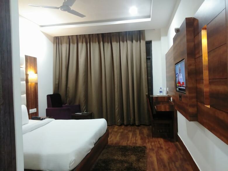 Hotel Ak Continental