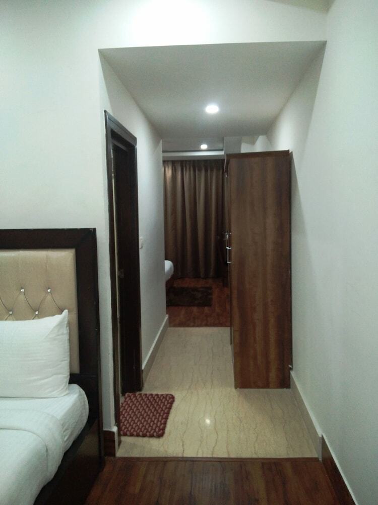 Hotel Ak Continental