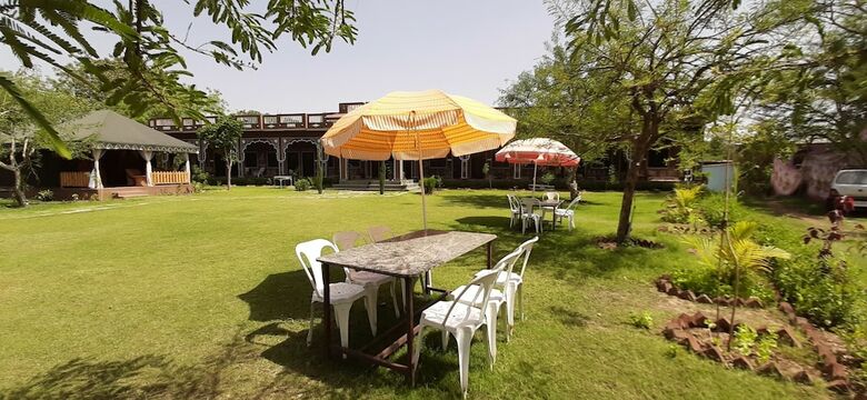 Hotel Pushkar Vela Resort