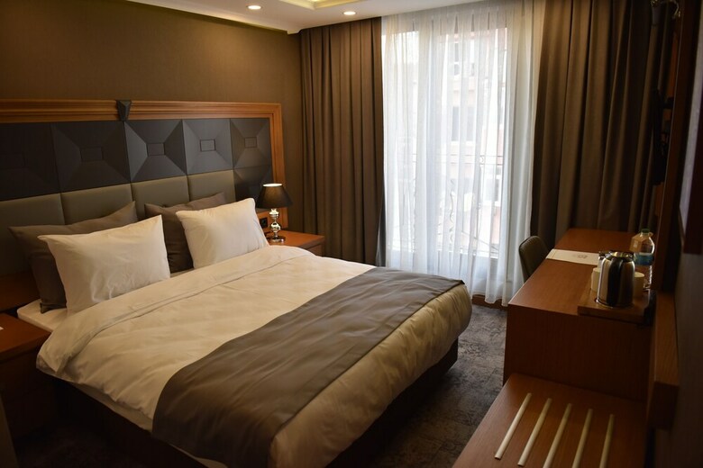 Four Seven Hotel