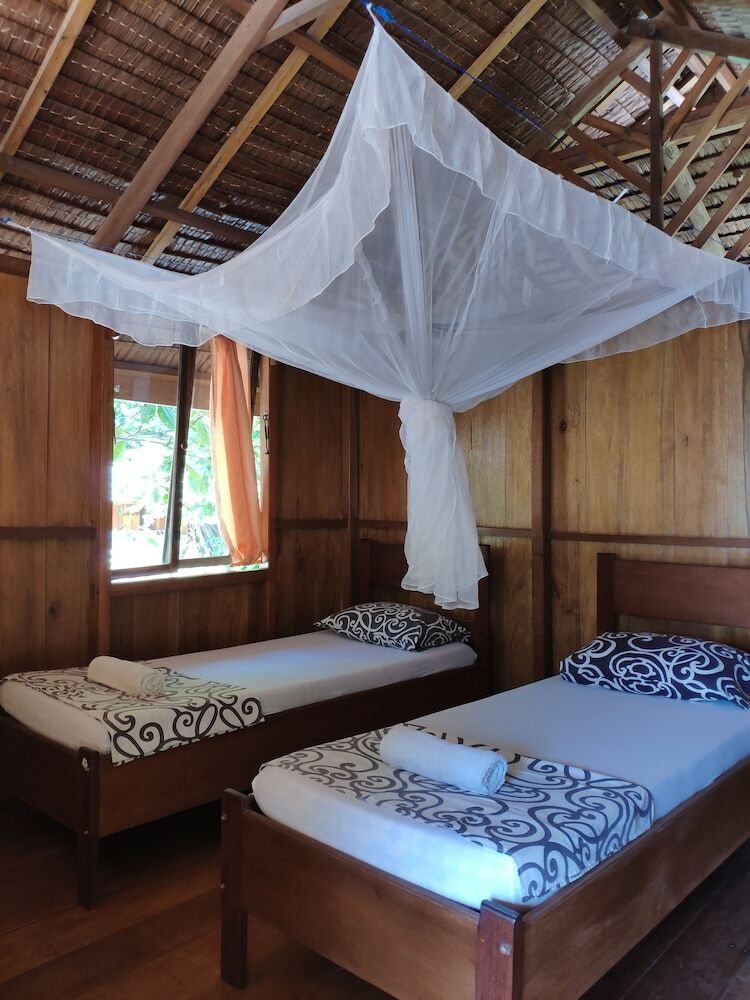 Bed & Breakfast Harmony Bay Resort And Dive Center