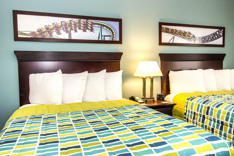 Cedar Point's Express Hotel