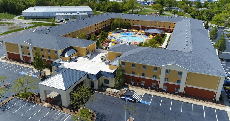 Cedar Point's Express Hotel
