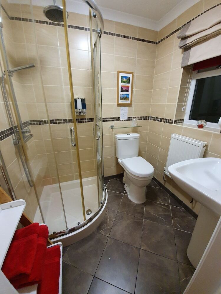 Bed & Breakfast Craig Eithin B & B Holyhead