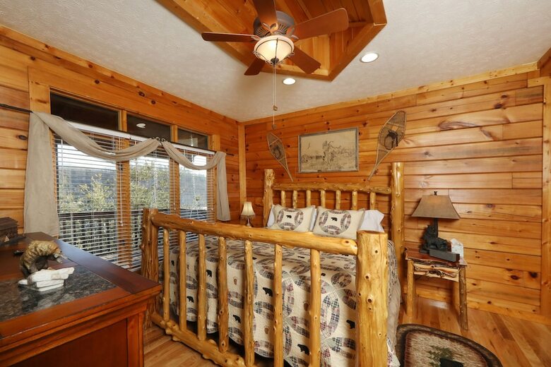 A Heavenly View - Three Bedroom Cabin