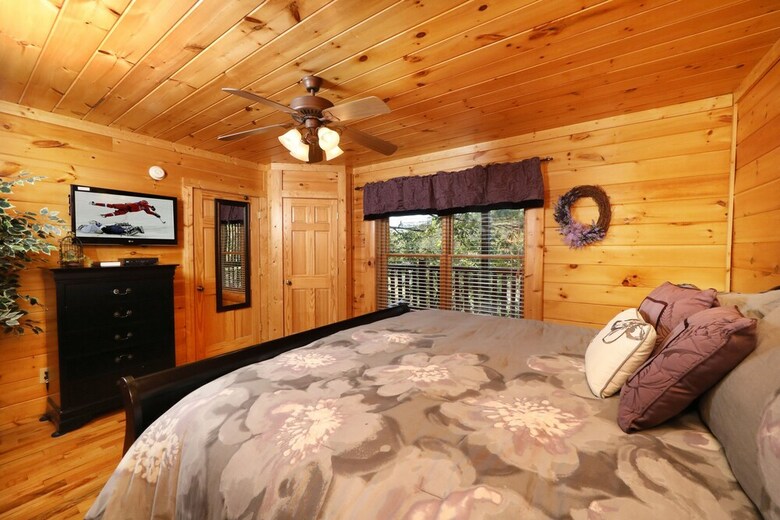 Blessed Nest - Four Bedroom Cabin