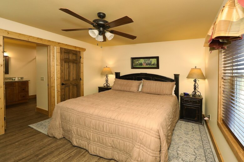 Splash Time Cinema - Six Bedroom Chalet