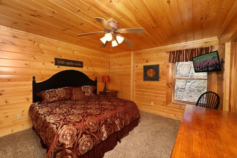 Mountain Blessings - Four Bedroom Cabin