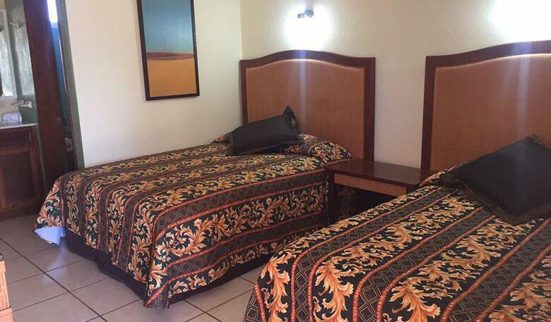 Hotel Cactus Inn Los Cabos