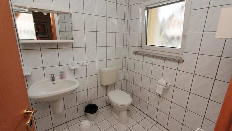 L�na Apartman